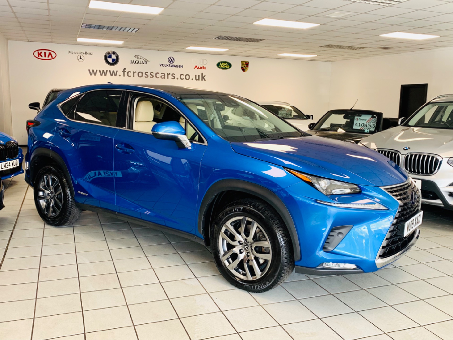 LEXUS NX 300H PREMIUM - 5876 - 7