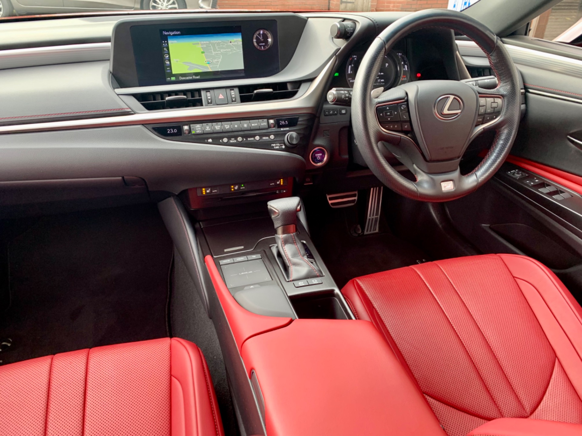 LEXUS ES 300H F SPORT - 5881 - 11