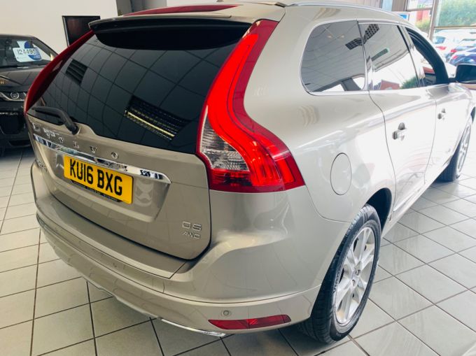 VOLVO XC60 D5 SE LUX NAV AWD - 5087 - 6