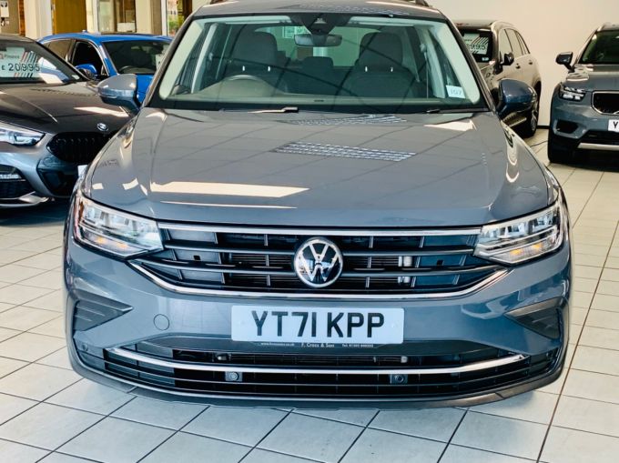 VOLKSWAGEN TIGUAN ACTIVE TSI DSG - 5777 - 3