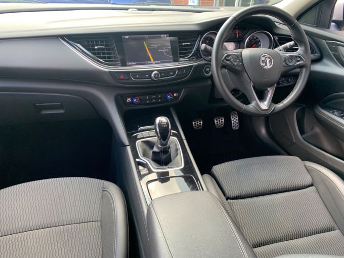 VAUXHALL INSIGNIA SPORTS TOURER SRI NAV - 5730 - 13