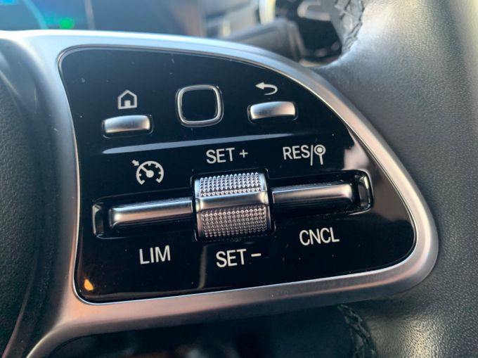 MERCEDES A-CLASS A 180 D SPORT - 5913 - 22