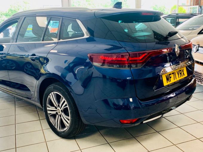 RENAULT MEGANE ICONIC DCI - 5718 - 9