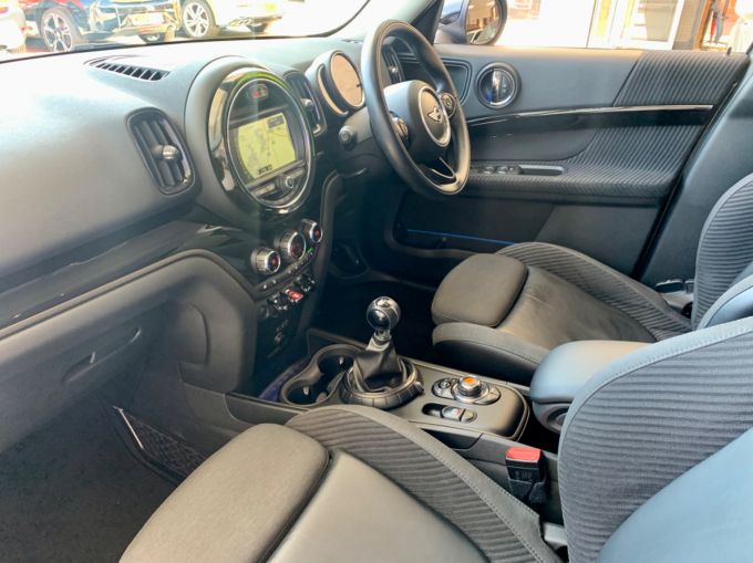 MINI COUNTRYMAN COOPER - 5748 - 2