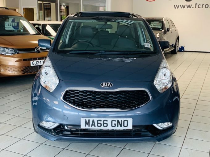 KIA VENGA 4 - 5732 - 3