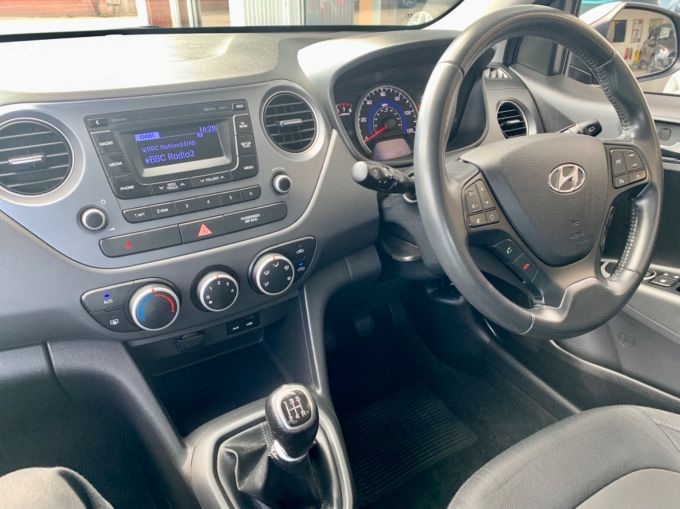 HYUNDAI I10  - 5707 - 13