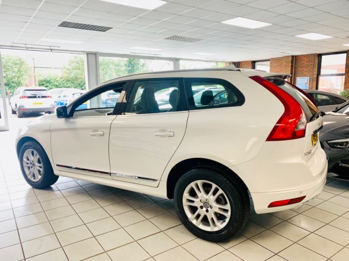 VOLVO XC60 D4 SE LUX NAV AWD - 5780 - 10
