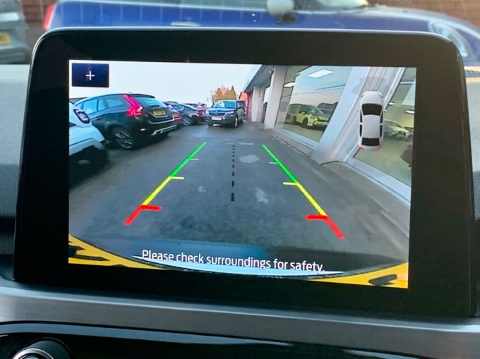 FORD KUGA TITANIUM EDITION - 5925 - 15