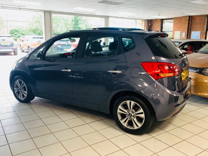 KIA VENGA 4 - 5732 - 10