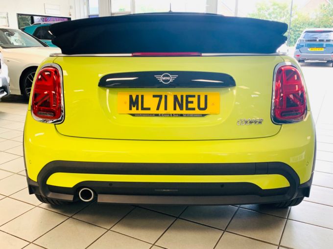 MINI CONVERTIBLE COOPER CLASSIC - 5840 - 8
