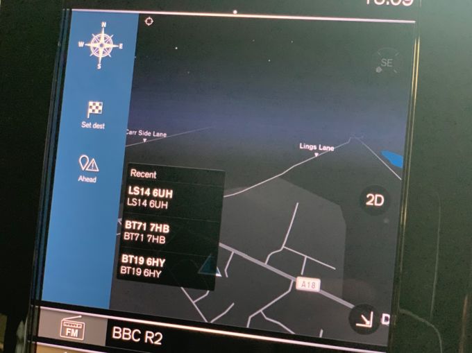 VOLVO XC40 RECHARGE T4 R-DESIGN - 5800 - 2