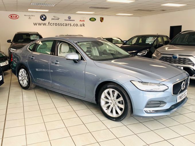 VOLVO S90 D4 MOMENTUM PLUS - 5767 - 5