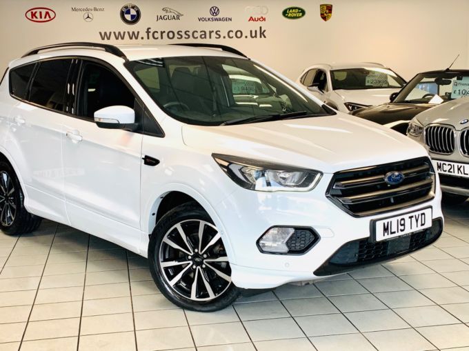 FORD KUGA ST-LINE - 5882 - 3