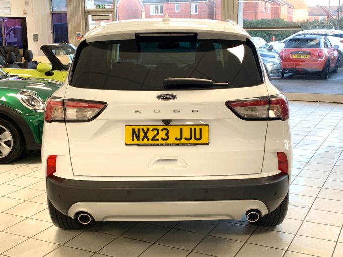 FORD KUGA TITANIUM EDITION - 5925 - 8