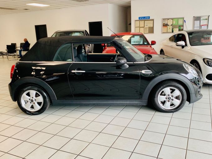 MINI CONVERTIBLE COOPER CLASSIC - 5786 - 7