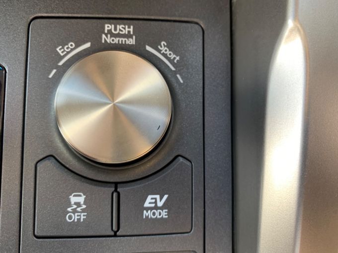 LEXUS NX 300H PREMIUM - 5876 - 17