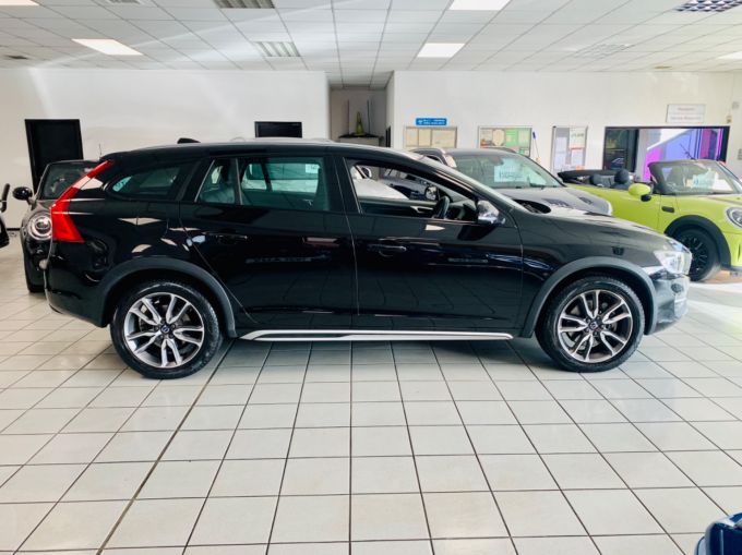 VOLVO V60 D4 CROSS COUNTRY LUX NAV AWD - 5888 - 6