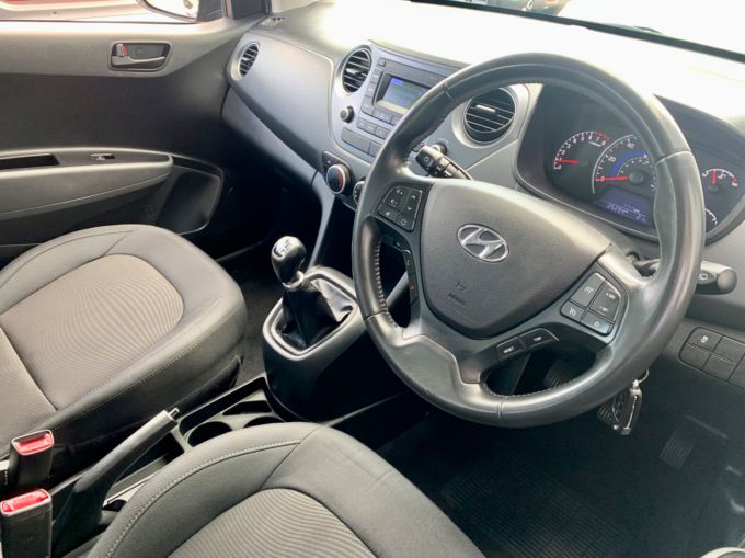 HYUNDAI I10  - 5707 - 12