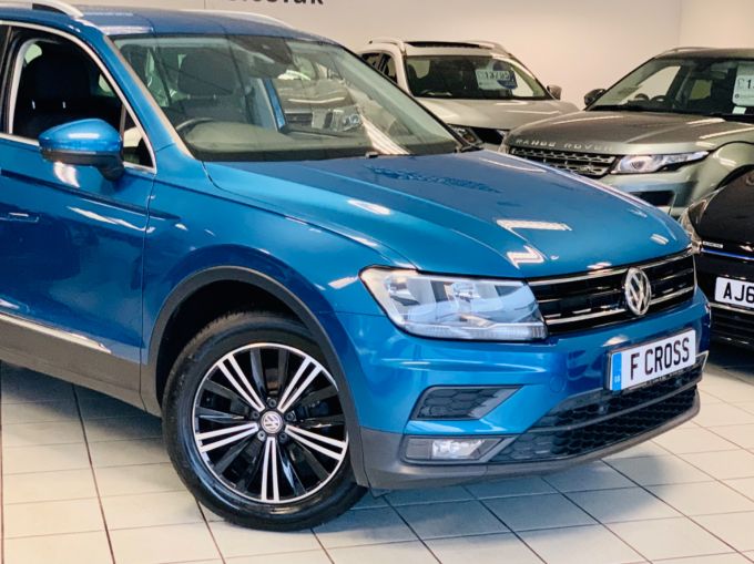 VOLKSWAGEN TIGUAN SE NAVIGATION TDI 4MOTION - 5105 - 5