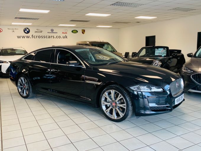 JAGUAR XJ D V6 PORTFOLIO - 5802 - 5