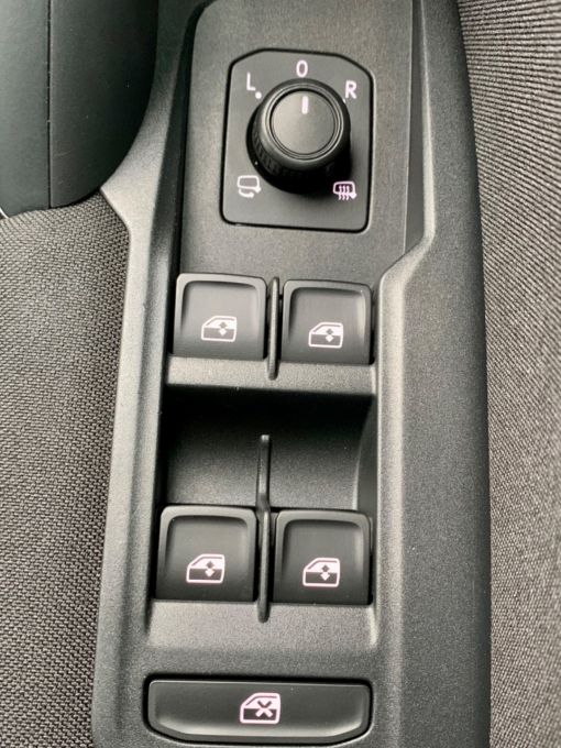 VOLKSWAGEN TIGUAN SE NAVIGATION TDI 4MOTION - 5105 - 21