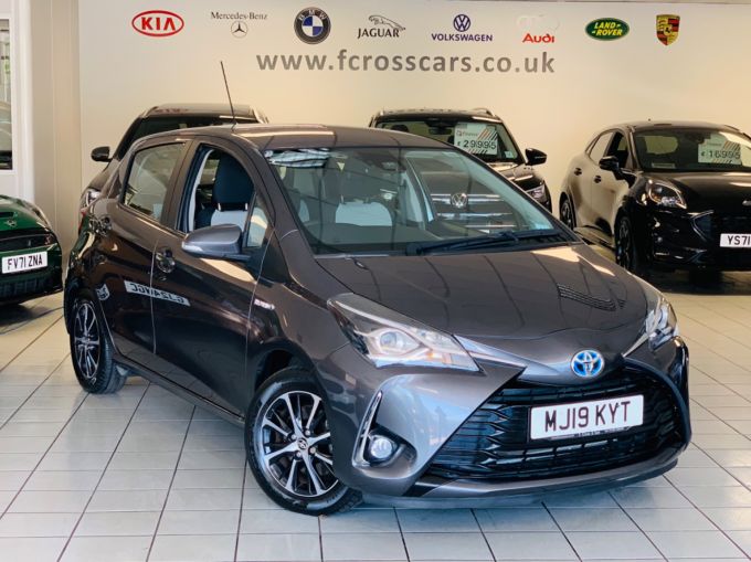 TOYOTA YARIS VVT-I ICON TECH - 5724 - 1