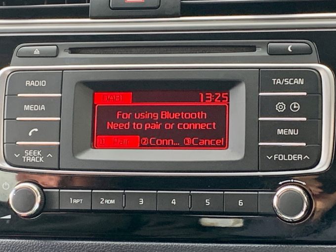 KIA RIO 2 - 5867 - 3