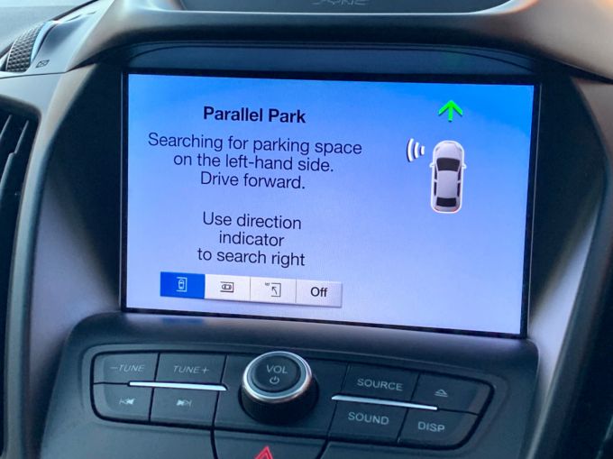 FORD KUGA ST-LINE TDCI AWD - 5937 - 18