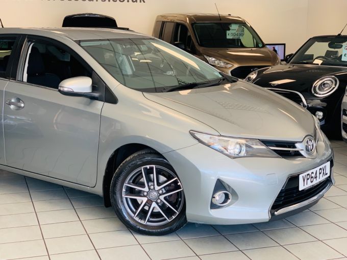 TOYOTA AURIS DUAL VVT-I ICON PLUS - 5828 - 5