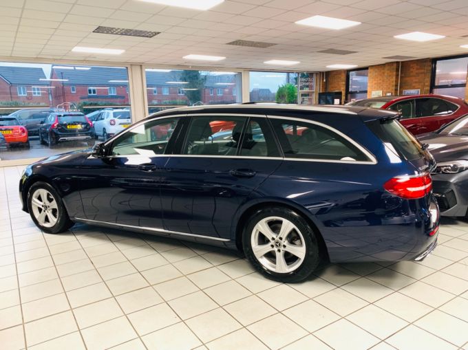 MERCEDES E-CLASS E 220 D SE - 5919 - 9