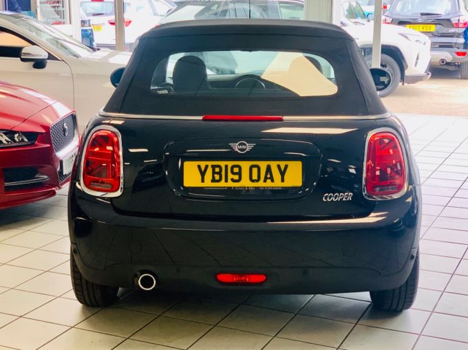 MINI CONVERTIBLE COOPER CLASSIC - 5786 - 11