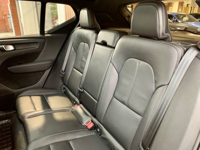 VOLVO XC40 B4 R-DESIGN MHEV - 5871 - 24