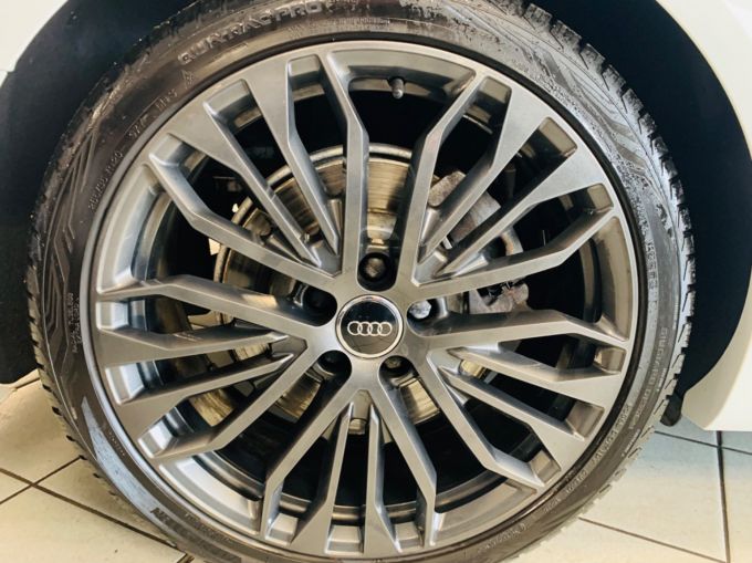 AUDI A6 AVANT TFSI BLACK EDITION - 5981 - 23