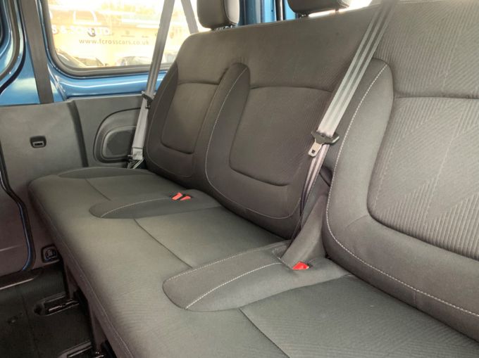 RENAULT TRAFIC SL28 SPORT ENERGY DCI - 5854 - 15