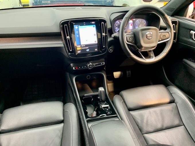 VOLVO XC40 B4 R-DESIGN MHEV - 5871 - 13
