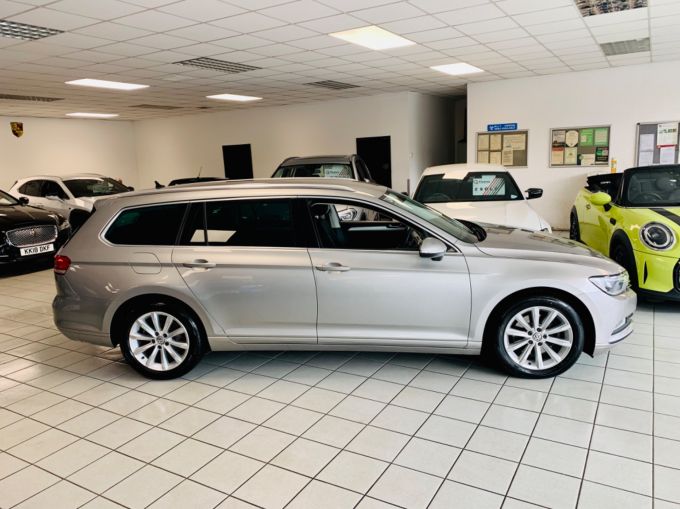 VOLKSWAGEN PASSAT SE BUSINESS TDI BLUEMOTION TECHNOLOGY - 5869 - 6