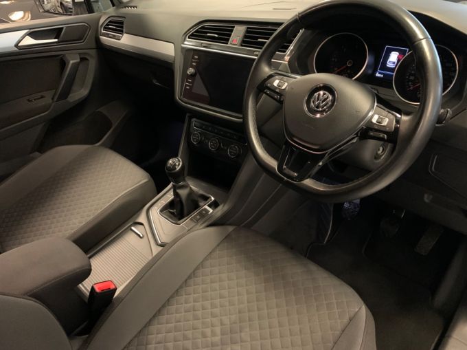 VOLKSWAGEN TIGUAN SE TDI BMT - 5160 - 2