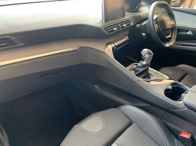 PEUGEOT 5008 BLUEHDI S/S GT - 5744 - 11