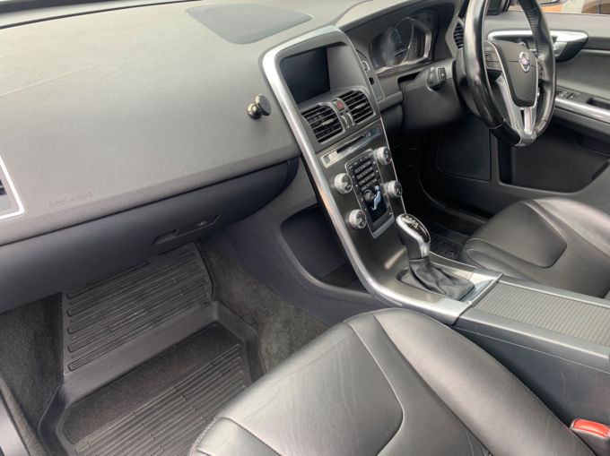 VOLVO XC60 D4 SE LUX NAV AWD - 5780 - 11