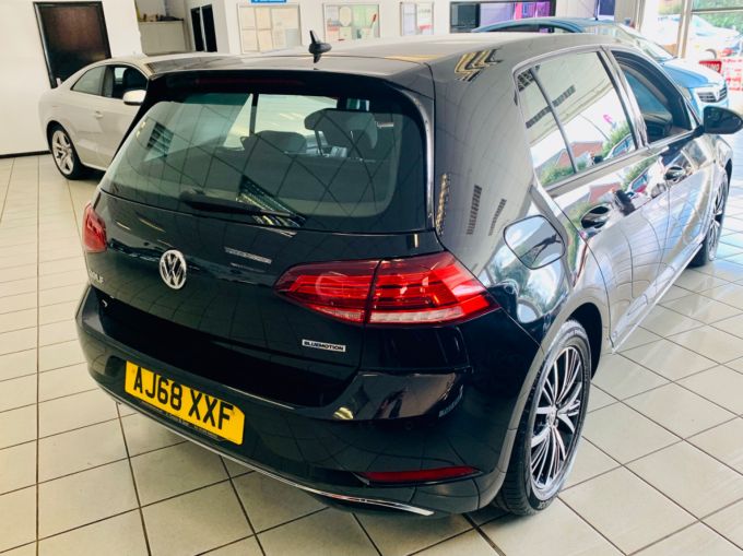 VOLKSWAGEN GOLF SE NAVIGATION TSI EVO DSG - 5106 - 6