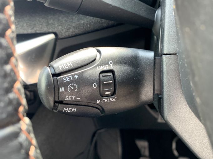 PEUGEOT 5008 BLUEHDI S/S GT LINE - 5687 - 19