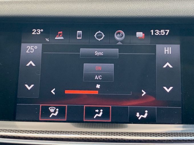 VAUXHALL INSIGNIA SPORTS TOURER SRI NAV - 5730 - 17