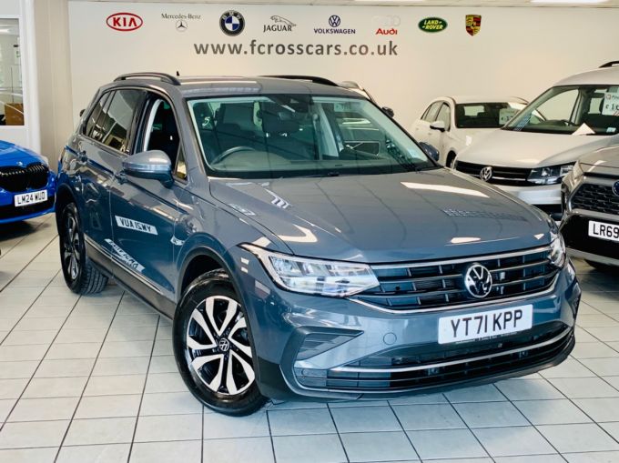 VOLKSWAGEN TIGUAN ACTIVE TSI DSG - 5777 - 1