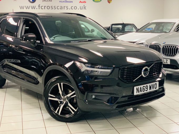 VOLVO XC40 T3 R-DESIGN - 5918 - 4