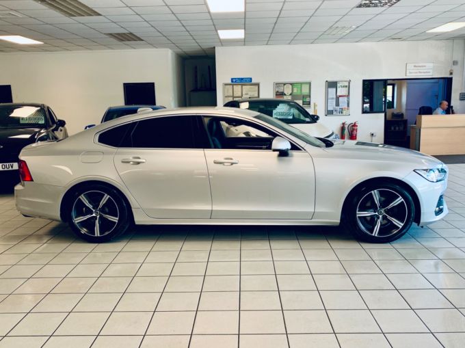 VOLVO S90 D4 R-DESIGN - 5680 - 6