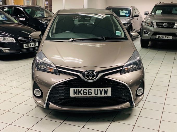 TOYOTA YARIS VVT-I DESIGN TSS - 5157 - 3