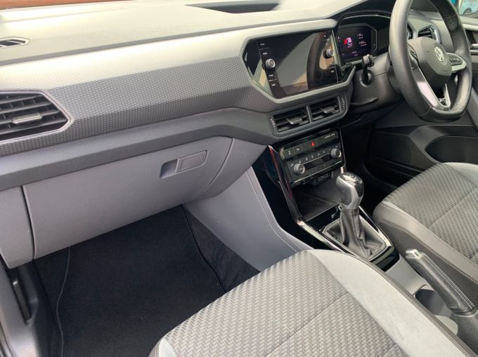 VOLKSWAGEN T-CROSS R-LINE TSI DSG - 5823 - 11