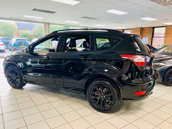 FORD KUGA ST-LINE TDCI - 5863 - 9