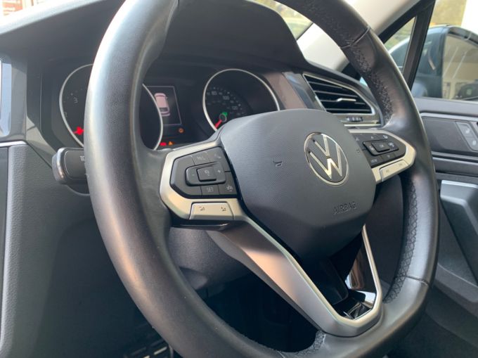VOLKSWAGEN TIGUAN ACTIVE TSI DSG - 5777 - 13