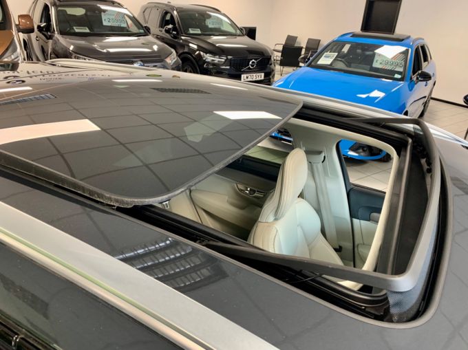 VOLVO V90 D4 CROSS COUNTRY PRO AWD - 5893 - 23